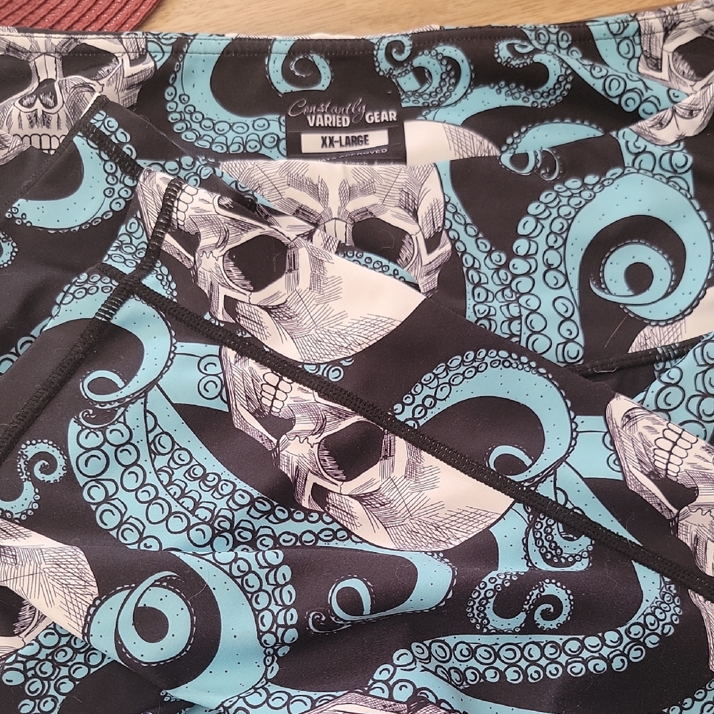 Constantly Varied Gear Black and Blue Skull Leggings